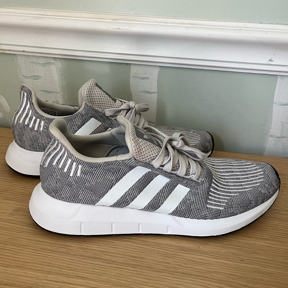 Worn once- Adidas Swift Run Shoes- EF5438 Sneakers- Grey/ White Men’s 10